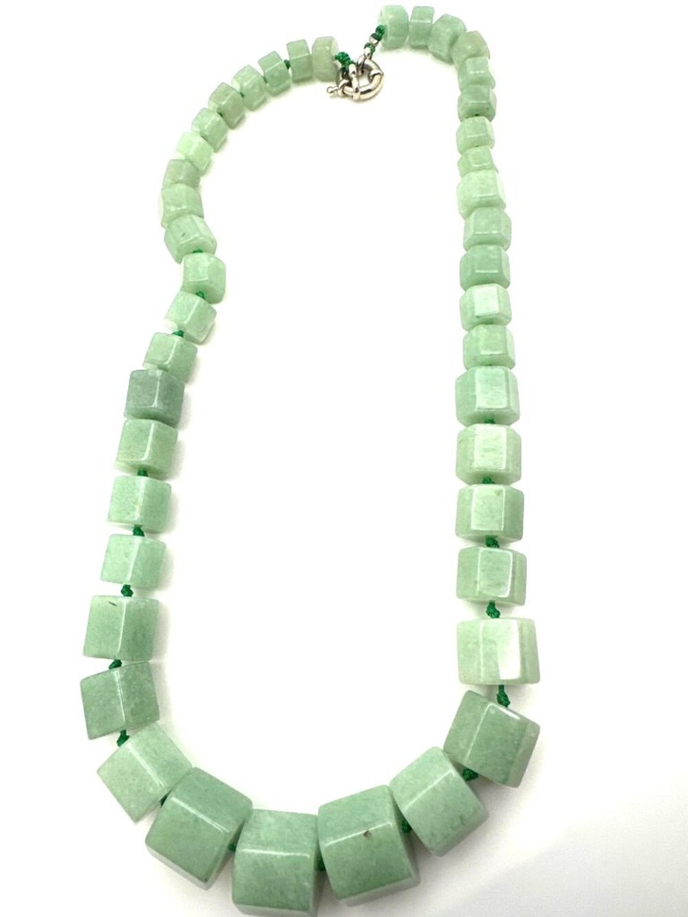 Vintage Green Jadeite Necklace Polished Gemstone Hexagon Beads Double Knotted - Picture 4 of 9